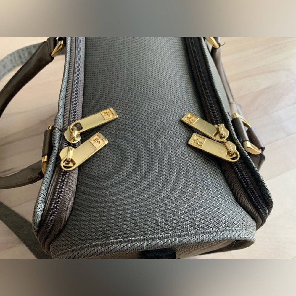 DIANE VON FURSTENBERG - Vintage Travel Vanity Case Weekender Bag w Strap & Pouch - Picture 7 of 13